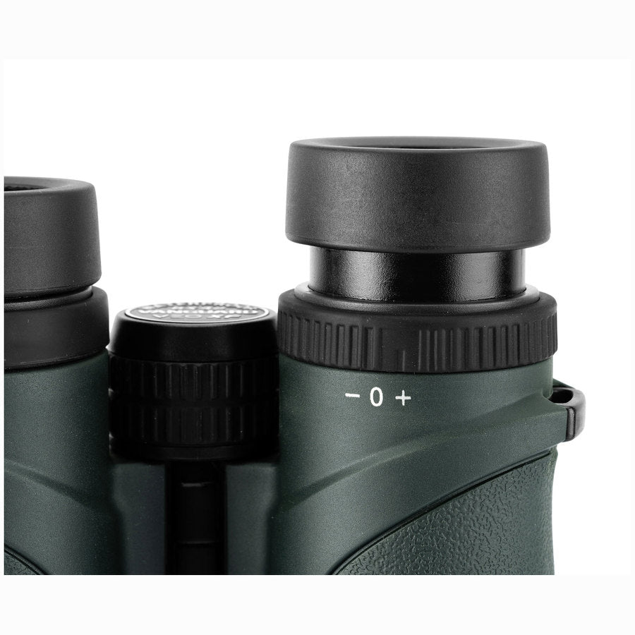 Binoclu Vanguard VEO XF 8X42 din compozit de carbon și etanș 