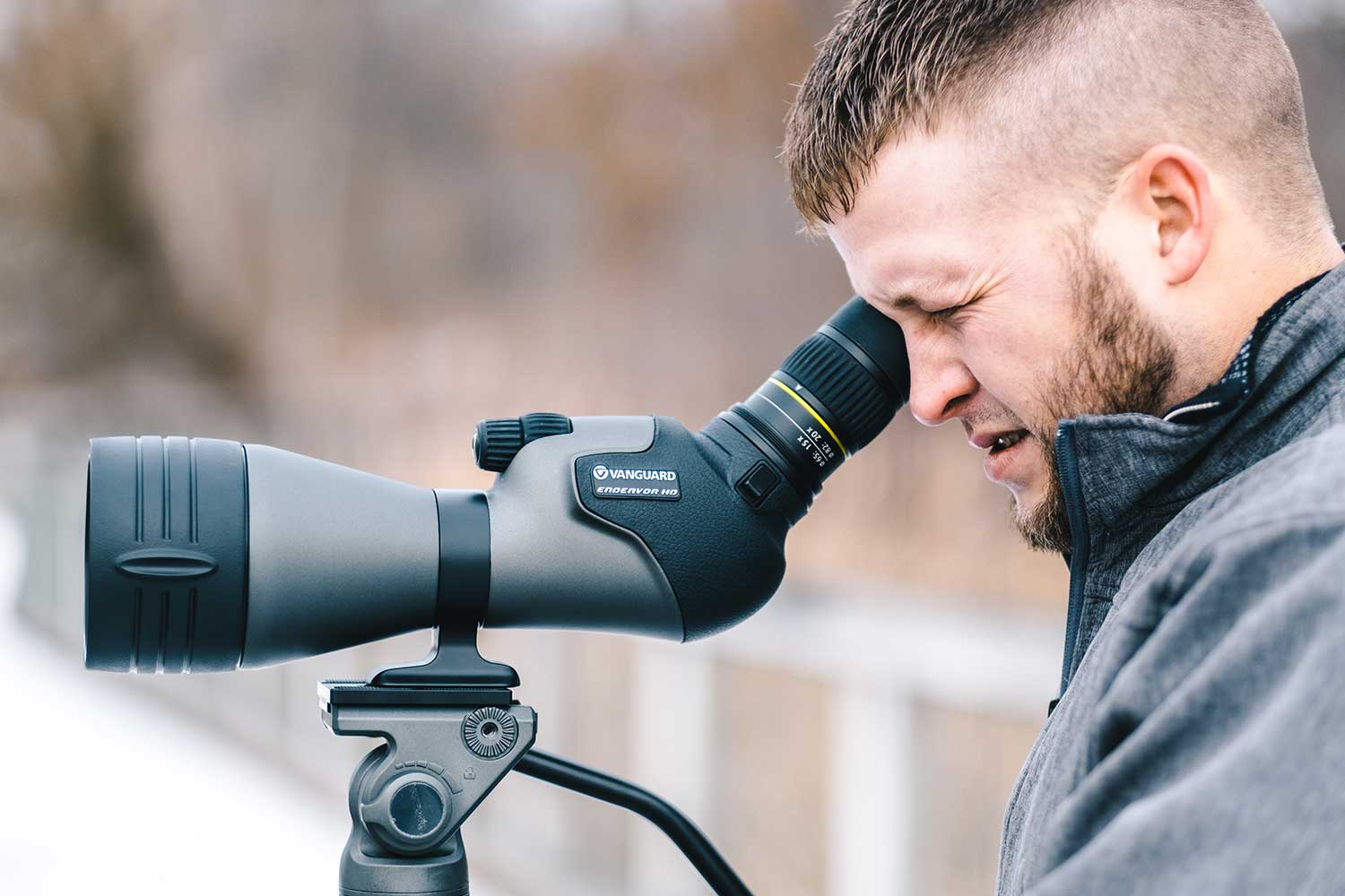 Pachet lunetă terestră Vanguard Endeavor 82hd 20-60 x 80 + trepied veo3 go 265hap + kit digiscopie 