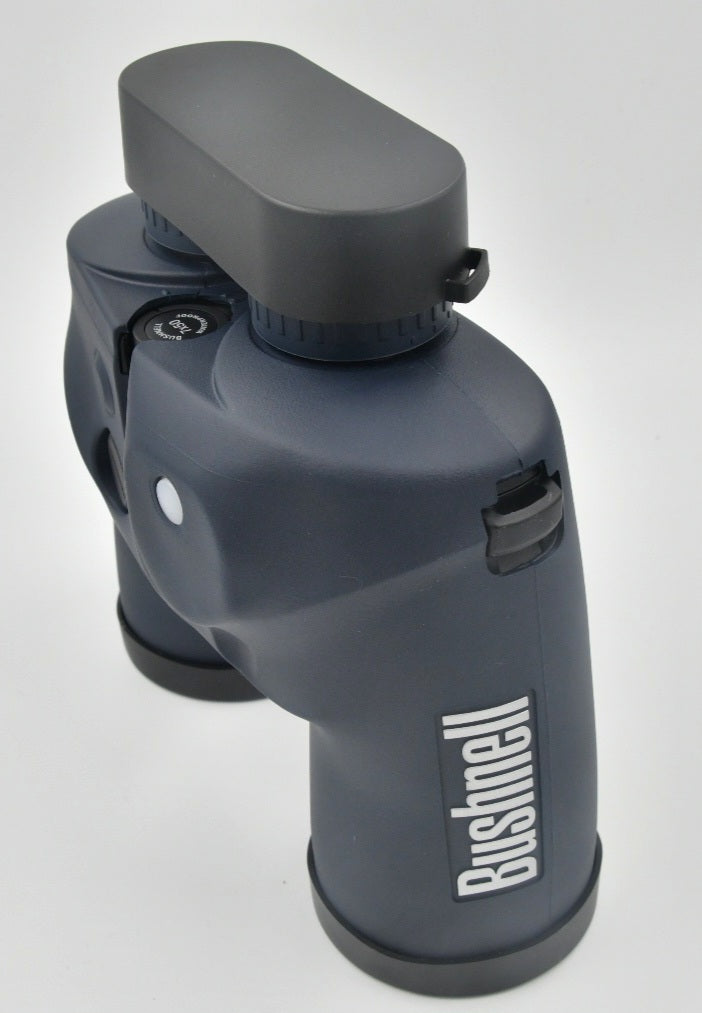 Binoclu Bushnell Marine 7x50 cu busolă și reticul 