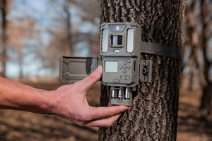 Cameră de vânătoare Bushnell Prime 24MP cu LED alb 