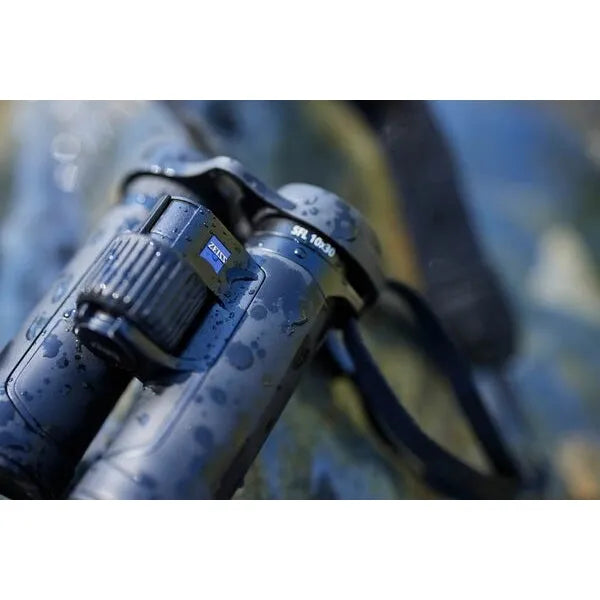 Binocluri ZEISS Victory SFL 10x30 